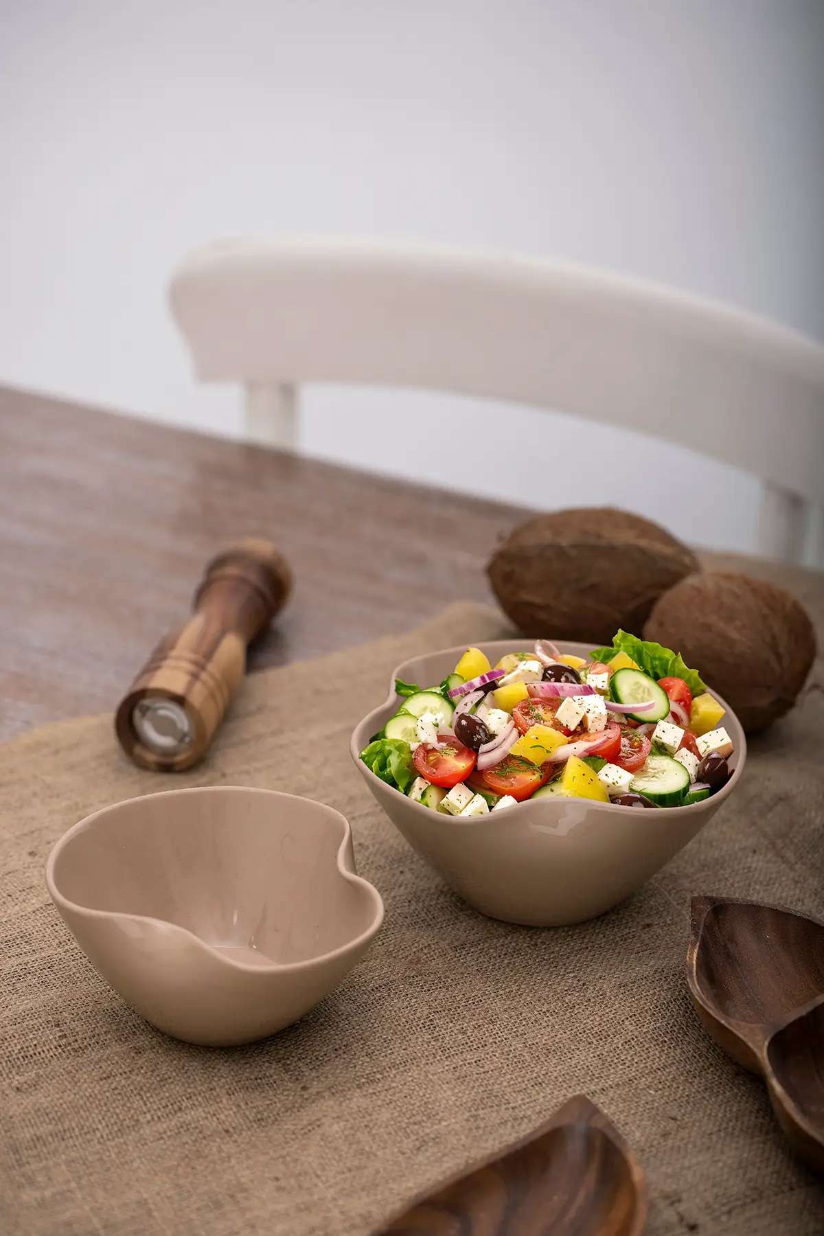 2 Adet İskandinav Yamuk Tasarım Seramik Kase Takımı 2`li Modern Stil Servis ve Salata Sunum Kasesi 2 Adet İskandinav Yamuk Tasarım Seramik Kase Takımı 2`li Modern Stil Servis ve Salata Sunum Kasesi